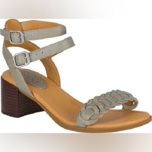 Women’s SPERRY GOLD CUP Vivian heeled leather sandal- Size 8.5